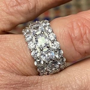 NIB Italo Eternity Cushion Cut 925 Sterling Silver Band SIZE 6.5